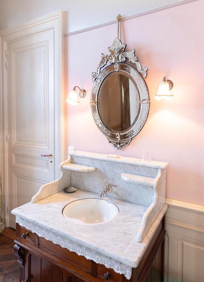 Hotel-Musee Villa Bagatelle Irigny Bagian luar foto